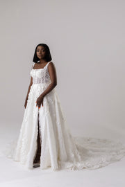 Hiba gown front view – MASAL