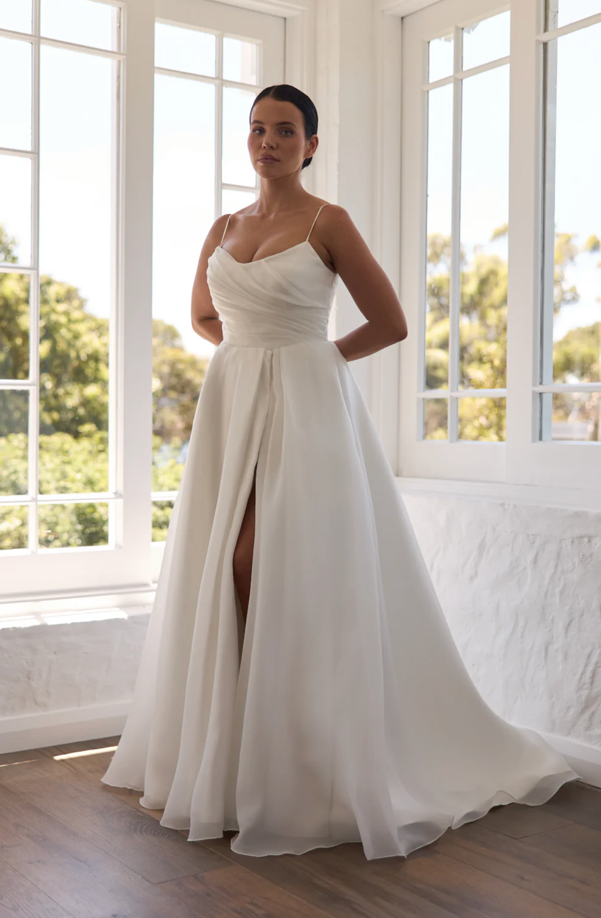 How to choose wedding dresses for your bridal boutique